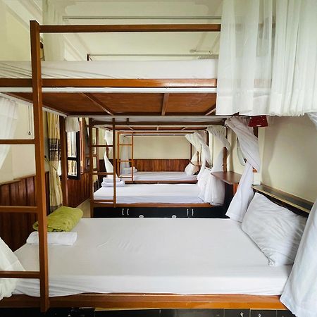 Nam Phuong Riverside Villa Hue Bagian luar foto