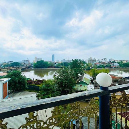 Nam Phuong Riverside Villa Hue Bagian luar foto