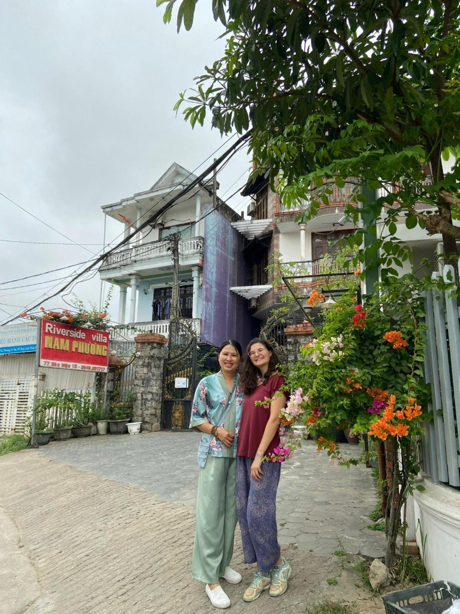 Nam Phuong Riverside Villa Hue Bagian luar foto