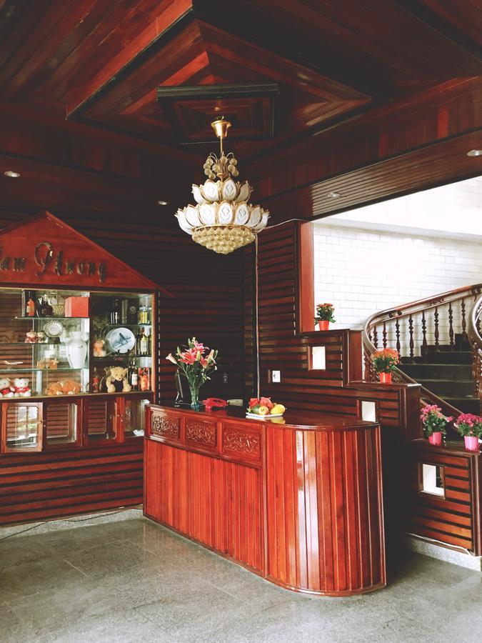 Nam Phuong Riverside Villa Hue Bagian luar foto